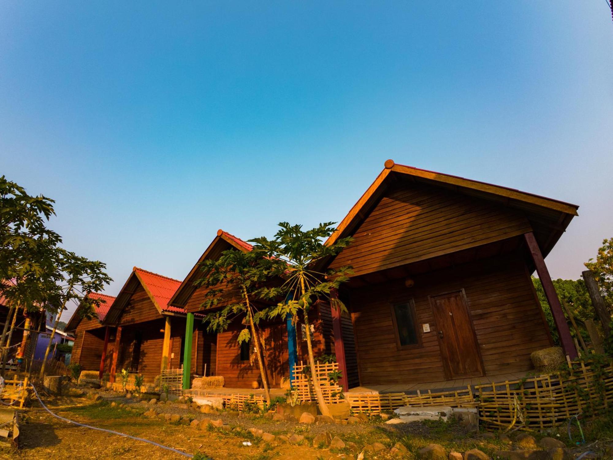 Samaki Guesthouse - Tad Lo Ban Donkhagnoung Exterior photo